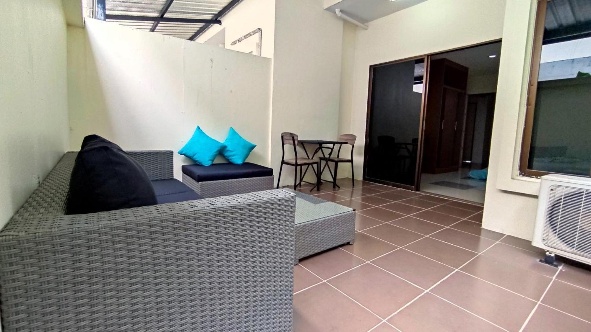 Lucky Buako Hotel Patong Exterior foto